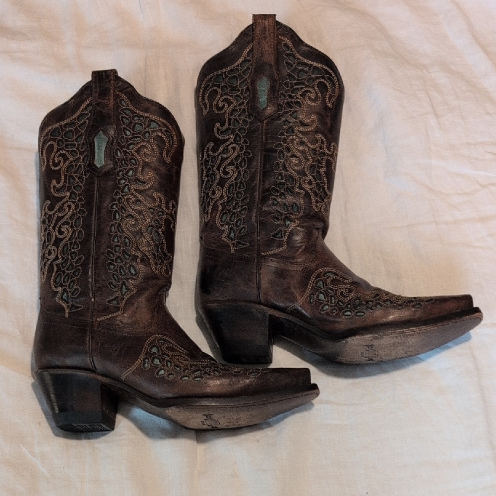 Brown Embroidered Heeled Boots